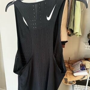 Nike Aero swift adv running singlet. LARGE. black